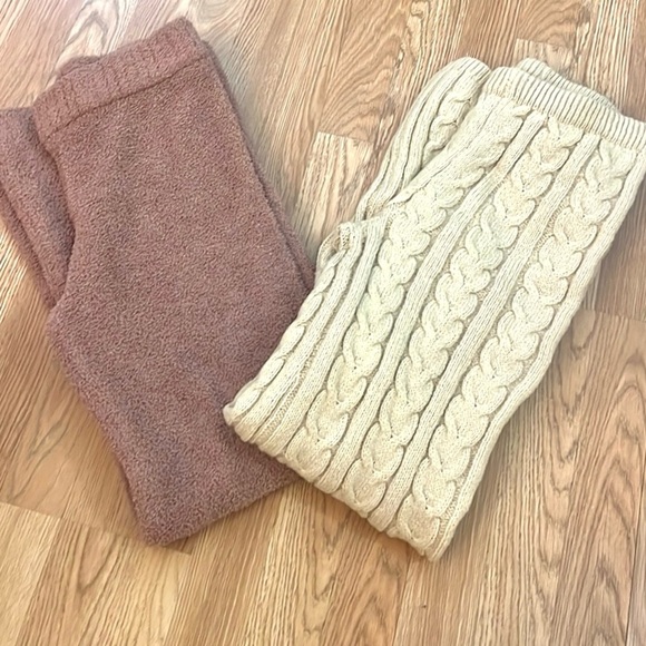 BUNDLE,Cozy Knit & Fleece Comfy Pants, Both Size Small
& in Excellent Condition - Picture 5 of 16